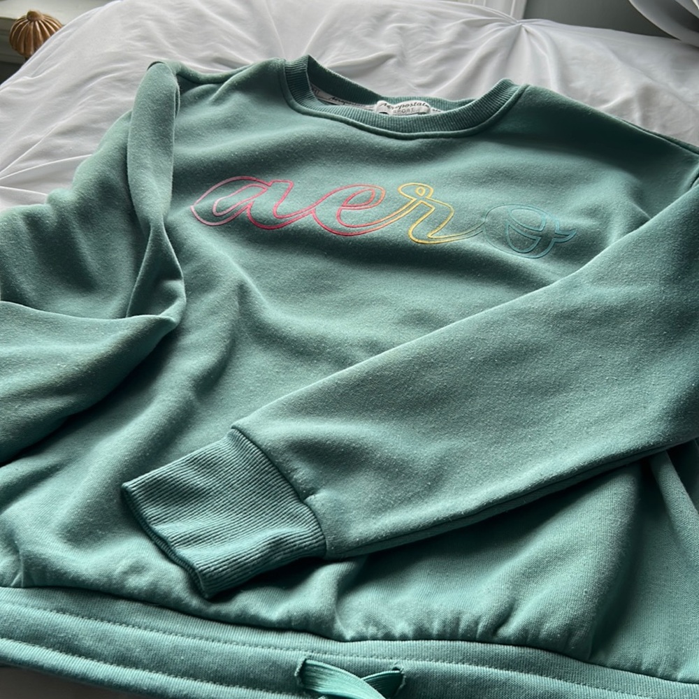 Women’s small real aero shirt